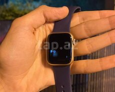 Apple Watch Series 5 Aluminum Gold 40mm