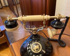 Qədimi telefon