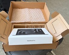 Apple MacBook Pro14-inch 18C40C M5Max Nanotexture 64GB 2TB
