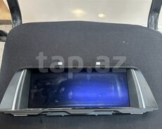 BMW F10 monitoru