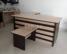 Ofis masası