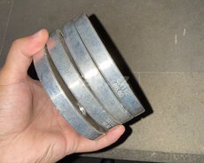 Mercedes HR spacer