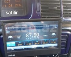Avtomobil monitoru