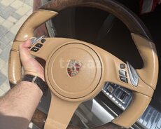 Porsche Cayenne GTS sükanı