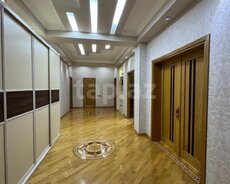 3-otaqlı yeni tikili, Bakıxanov qəs., 147 m
