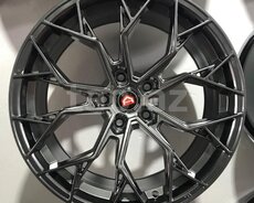 Audi, Volkswagen diskləri R18