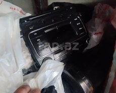 Kia Cerato maqnitolası