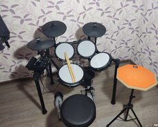 Alesis Nitro Max+Practice Pad və oturacaq