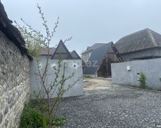 Bağ evi, Qəbələ r