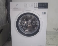 Paltaryuyan Electrolux