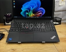 Lenovo ThinkPad E15 (i7-11. 16 512) ideal