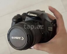 Fotoaparat Canon 1100D