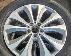 Mercedes təkəri R19