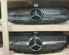 Mercedes W213 radiator barmaqlığı