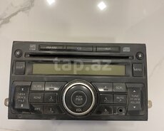Nissan Micra maqnitolası