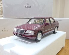 Model Mercedes-benz C Klass W202 1:18