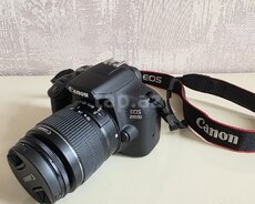 Fotoaparat Canon EOS 2000D EF-S 18-55 III KIT