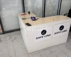 Resepşn masası