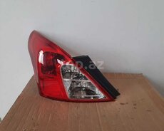 Nissan Sunny 2012-2019 stop işığı