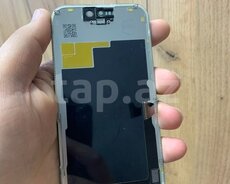 Apple iPhone 15 Pro ekranı