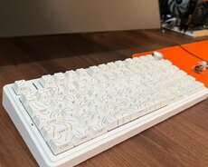 AULA F75 klaviaturası
