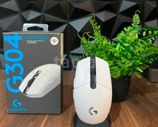 Logitech G304 + Stand