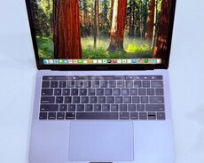 Apple Macbook Pro 13inch 2019