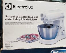 Kombayn Electrolux EKM3710
