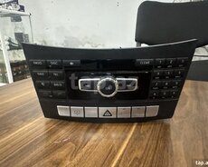 Mercedes maqnitolası