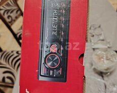 Maqnitola Pioneer MVH-S235BT