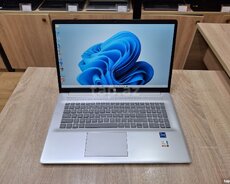 HP 17.3 i7 1255U 16GB RAM 512GB SSD