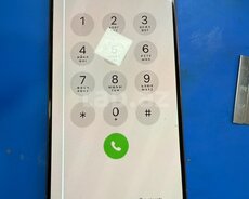 iPhone 15 Pro ekranı