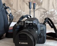 Canon EOS 800D + EF-S 18-55mm IS STM