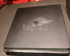 PlayStation 4 Slim