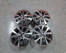 Hyundai, Toyota diskləri R16