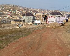 8 sot torpaq sahəsi, Qobu qəs