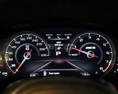 BMW G30 sürət paneli