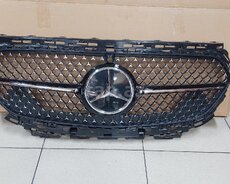 Mercedes E 214 Radiator barmaqlığı