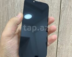 Apple iPhone 13 ekranı