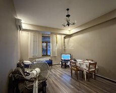 2-otaqlı yeni tikili, Bakıxanov qəs., 49 m