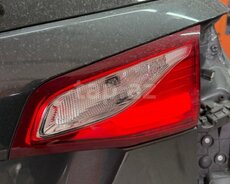 Chevrolet Equinox Premier stop işığı