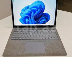 Microsoft Surface Laptop