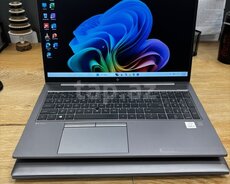 HP Zbook Firefly 15.6 (i7. 16 512)
