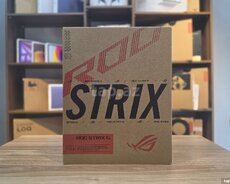 Asus Rog Strix G16 G614PH-RV044 (90NR0KX7-M003W0)