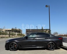 BMW G30 qanadı