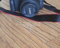 Canon EOS R100 18-45 mm