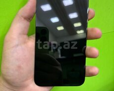 Apple iPhone 15 Pro Max ekranı