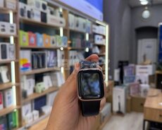 Apple Watch Series 4 Aluminum Gold 40mm