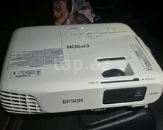 Proyektor H552B
