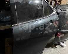 Chevrolet Equinox qapısı